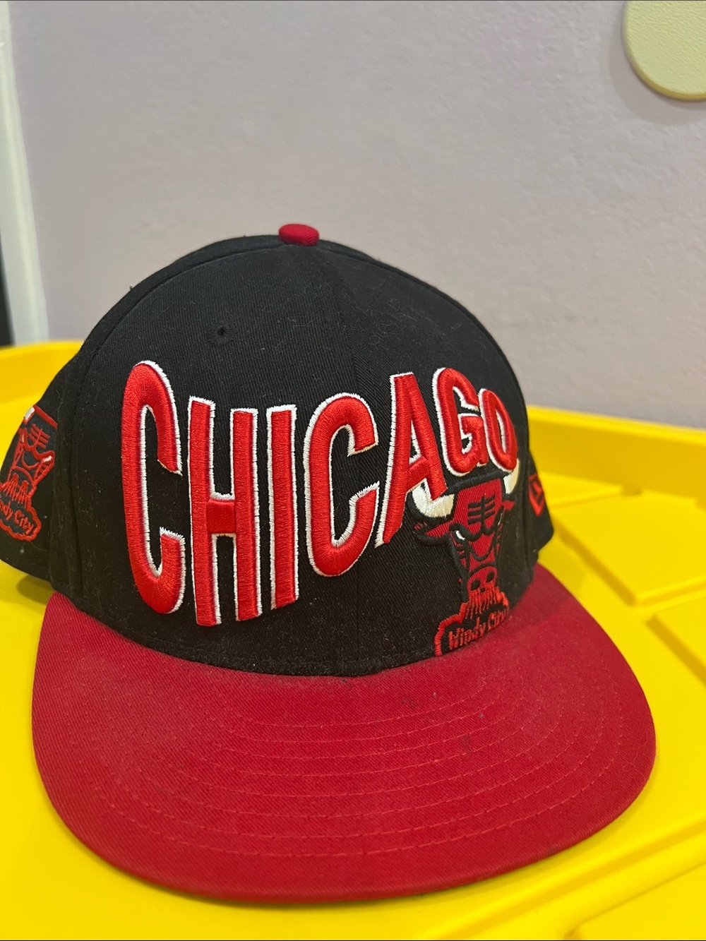 Chicago Bulls Black & Red Snapback Hat